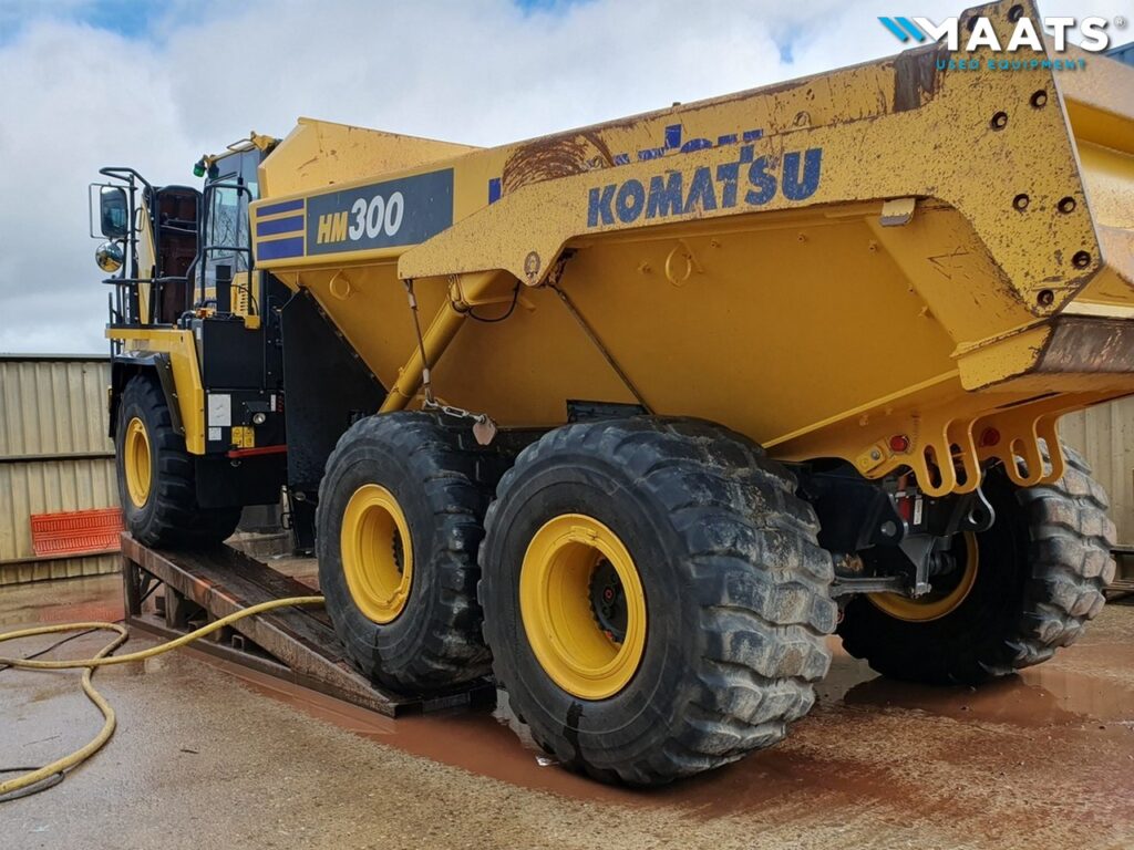 KOMATSU by Maats Used Equipment